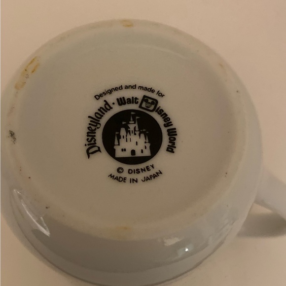 Vintage Mickey Mouse Walt Disney World /Disneyland Coffee Mug - Picture 2 of 2
